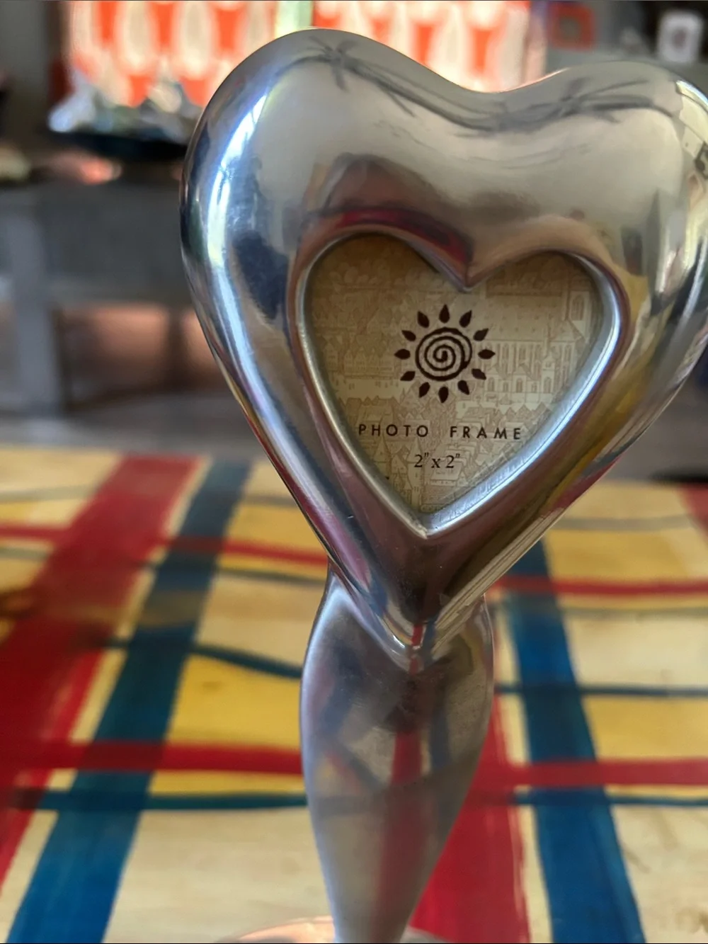 Heart-Shaped Silver Photo Frame Stand